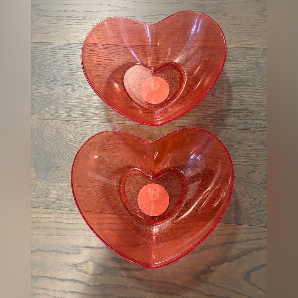 Target red heart shaped bowls perfect for event new with tags
